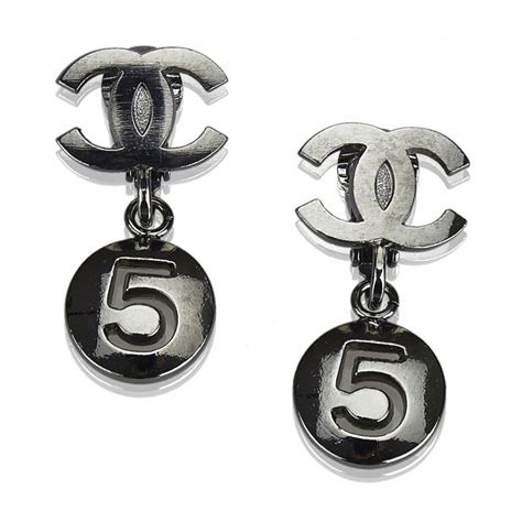 orecchini chanel cc argento|Chanel orecchini online.